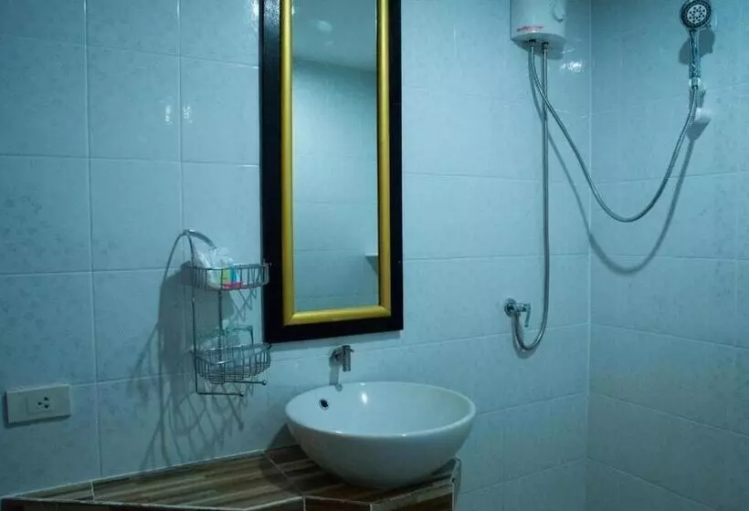 استراحتگاه Krabi Home