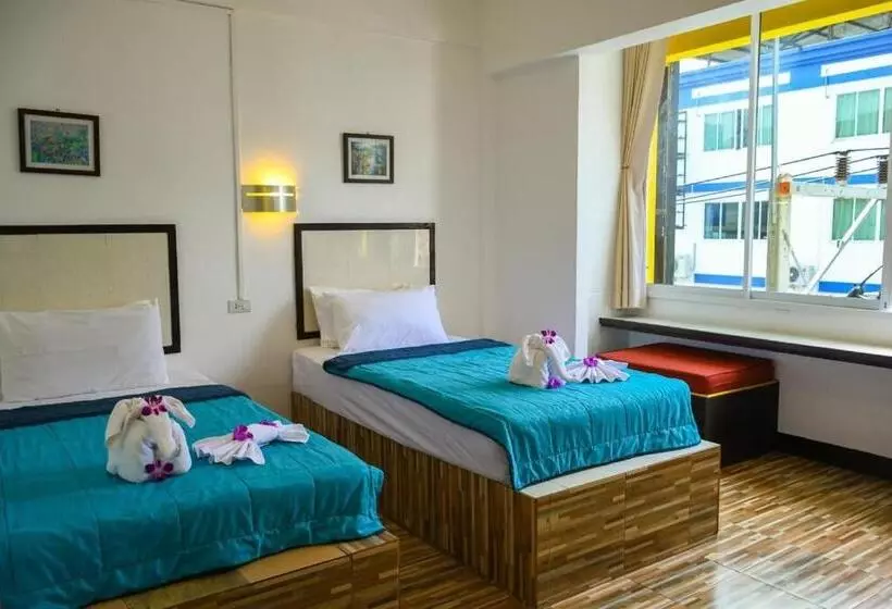 استراحتگاه Krabi Home
