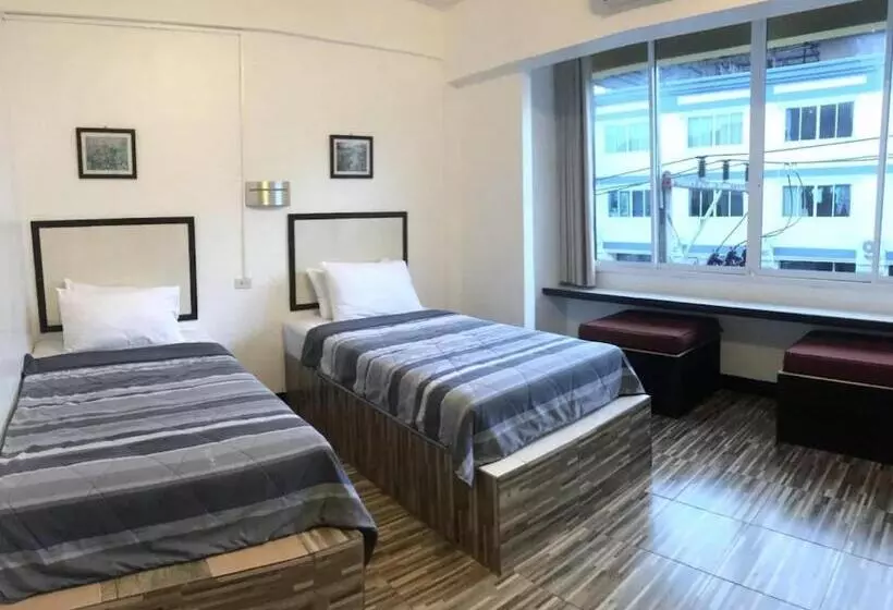 استراحتگاه Krabi Home