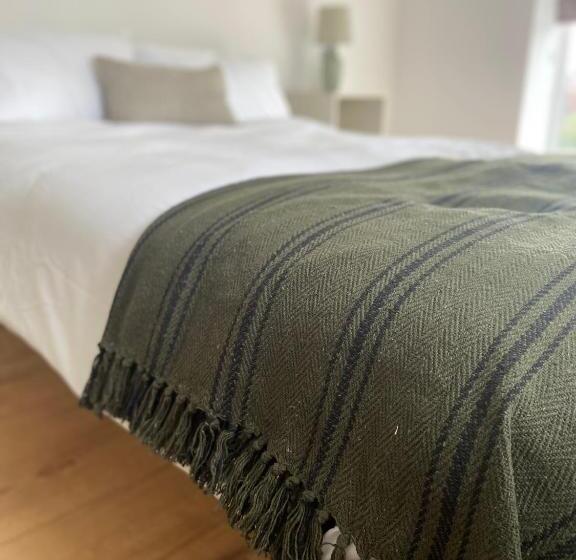 ベッドアンドブレックファースト Coffee Pot Yardley Gobion