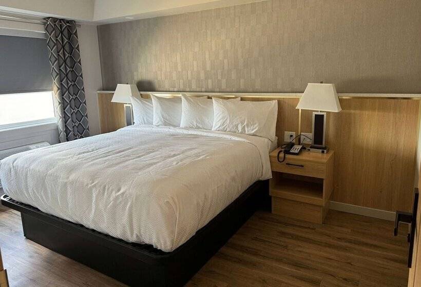 Отель Baymont By Wyndham West Edmonton