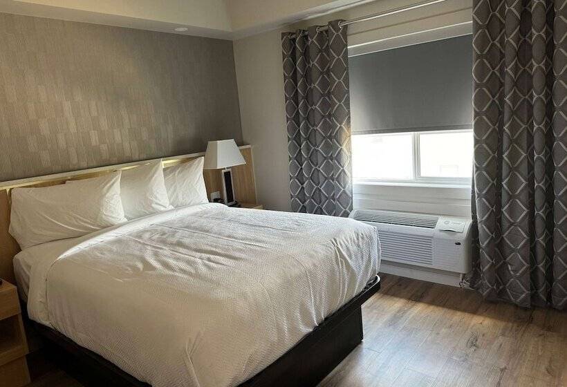 Отель Baymont By Wyndham West Edmonton