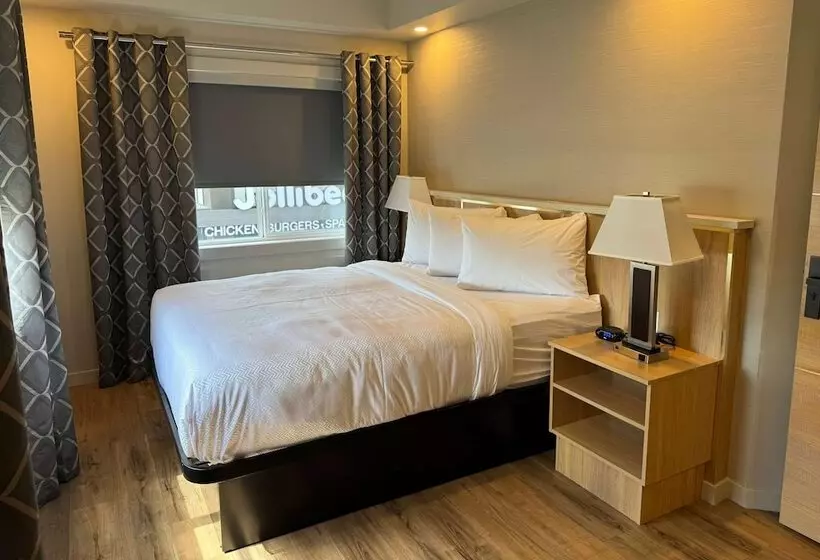 هتل Baymont By Wyndham West Edmonton