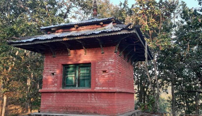 هتل Coffee Farmstay In Tamang,chepang Village Parewakot ,chitwan