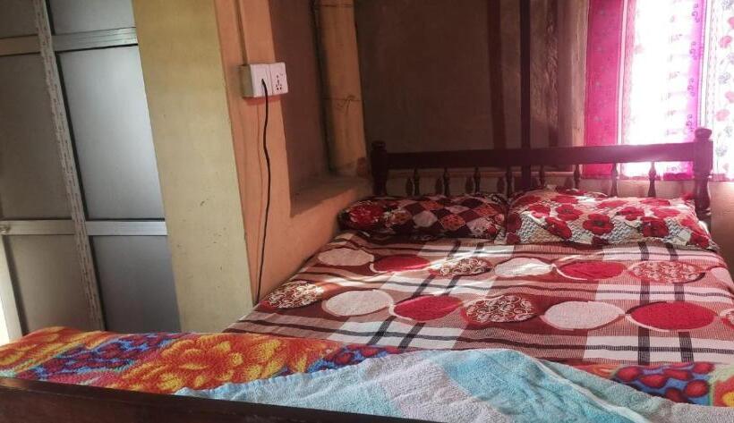 هتل Coffee Farmstay In Tamang,chepang Village Parewakot ,chitwan