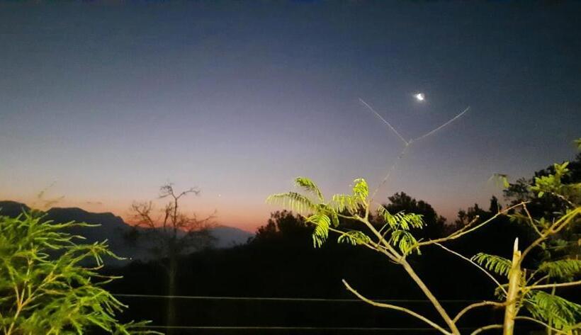 هتل Coffee Farmstay In Tamang,chepang Village Parewakot ,chitwan