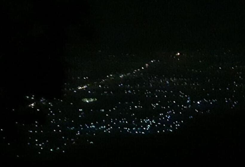 هتل Coffee Farmstay In Tamang,chepang Village Parewakot ,chitwan