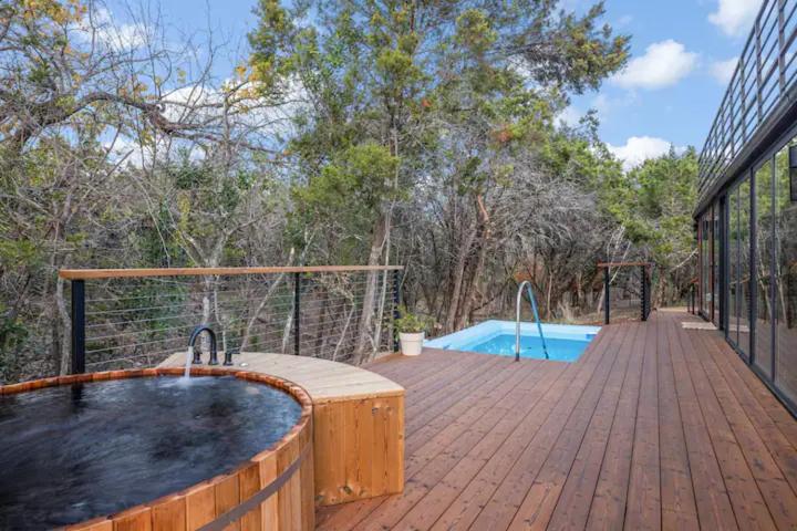 호텔 Live Oak Lodge