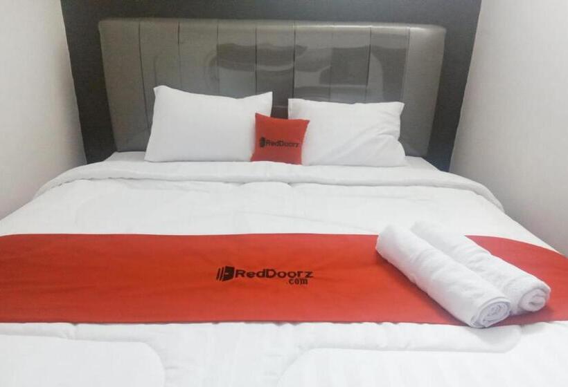 Hotel Reddoorz Syariah Near Unimus Semarang