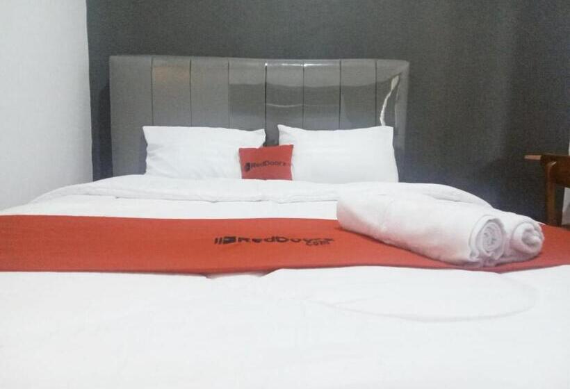 Hotel Reddoorz Syariah Near Unimus Semarang