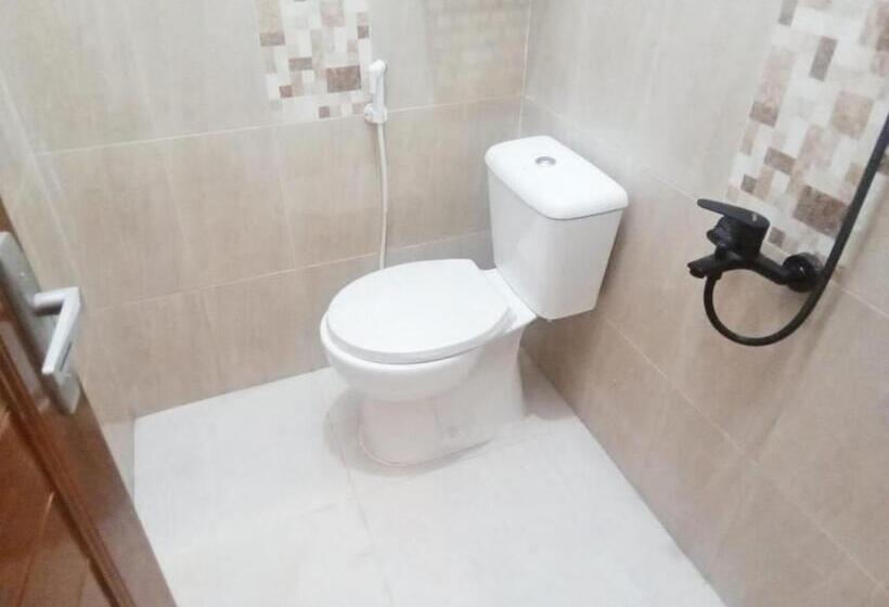 Hotel Reddoorz Syariah Near Unimus Semarang