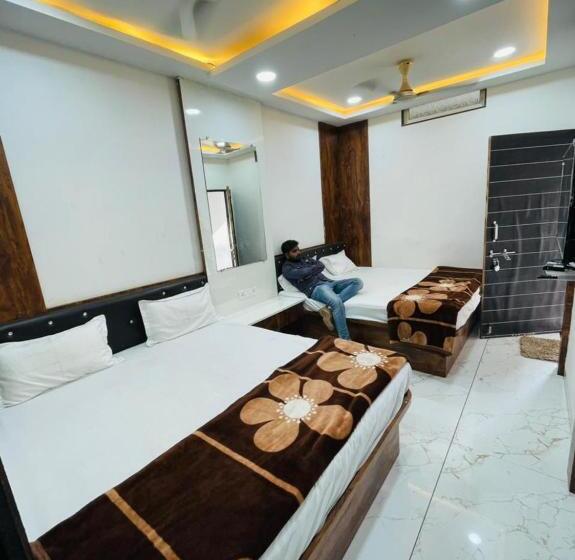 호텔 Shree Shyam Sharnam