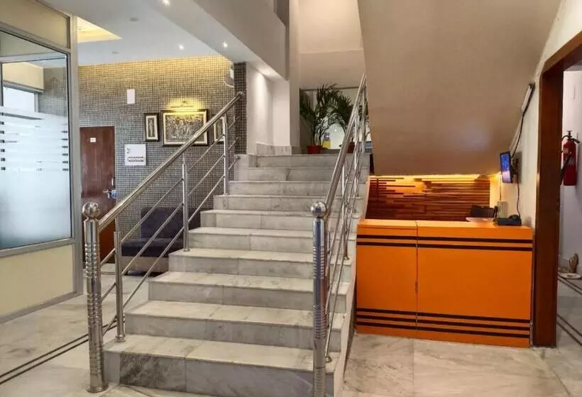 Hotelli The Executive Inn