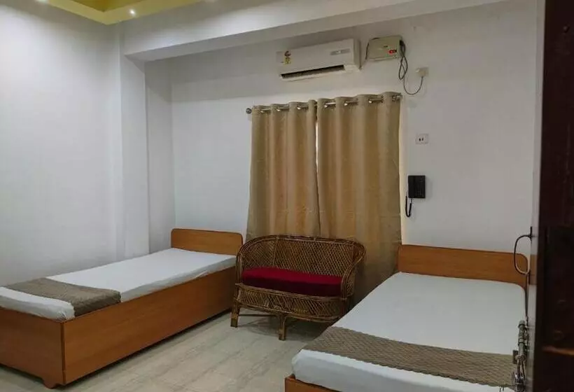Hotelli The Executive Inn