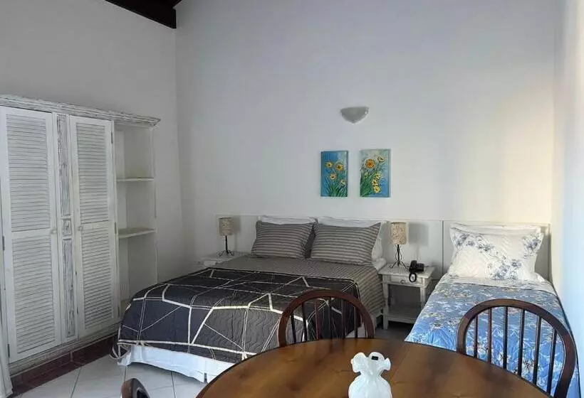 Jadi Hotelaria