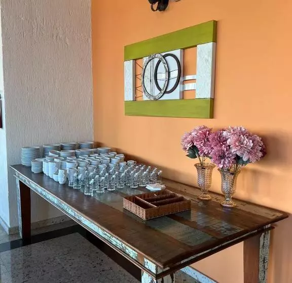 Jadi Hotelaria
