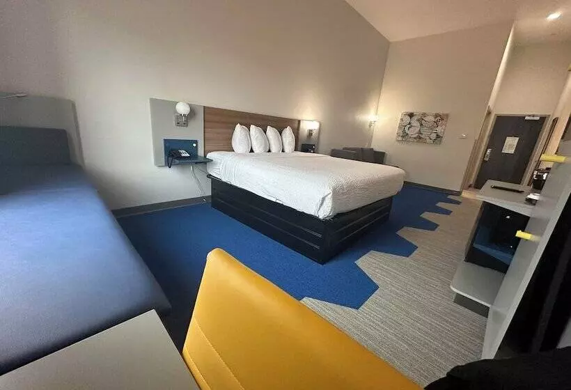 Microtel Inn & Suites By Wyndham Amarillo West
