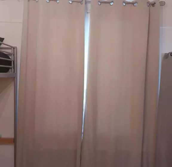 Majatalo Chambre D Hôte Pour 2 Adultes Avec 2 Enfants Dans Maison Totalement équipée