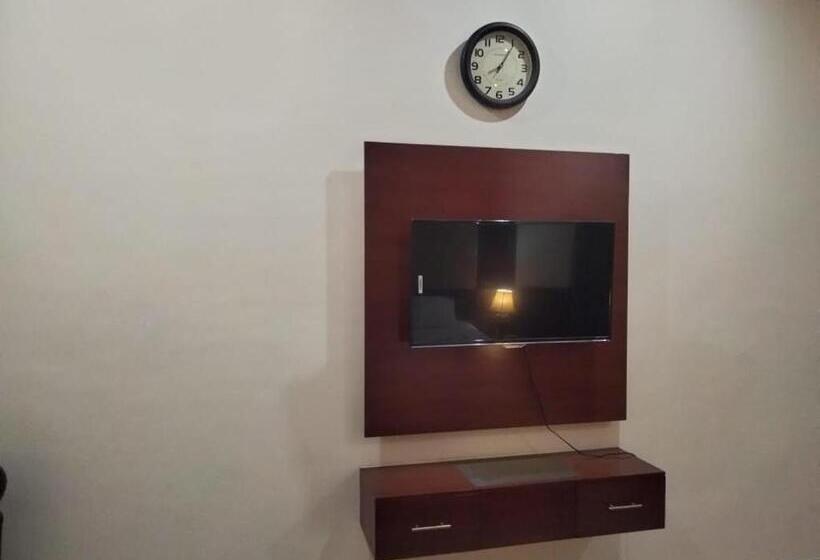 پانسیون Chinar Lodges Abbottabad