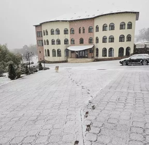 Majatalo Crasmontana Konak