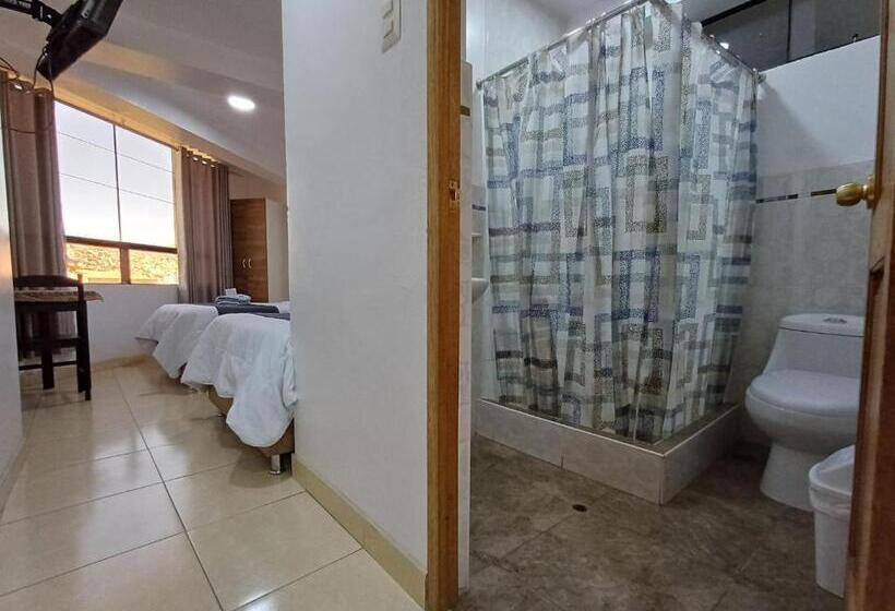 پانسیون Hostal La Fortaleza