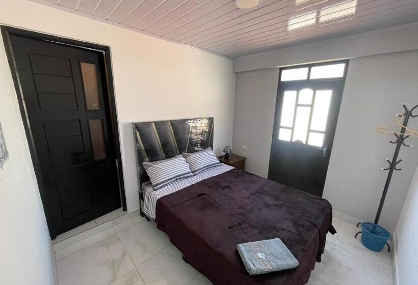 پانسیون Hostal La Fortaleza