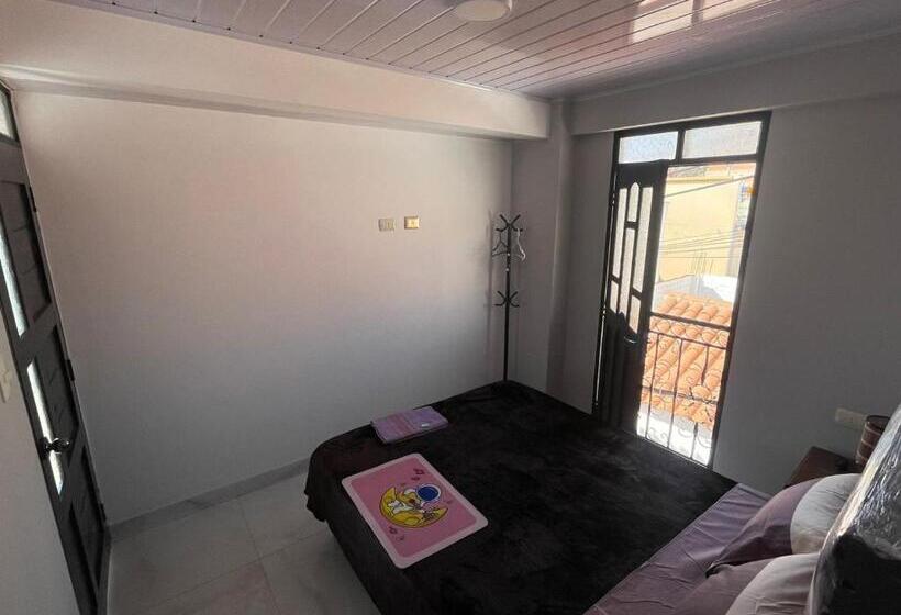 پانسیون Hostal La Fortaleza