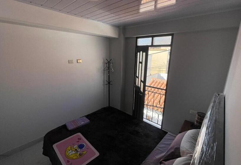 پانسیون Hostal La Fortaleza