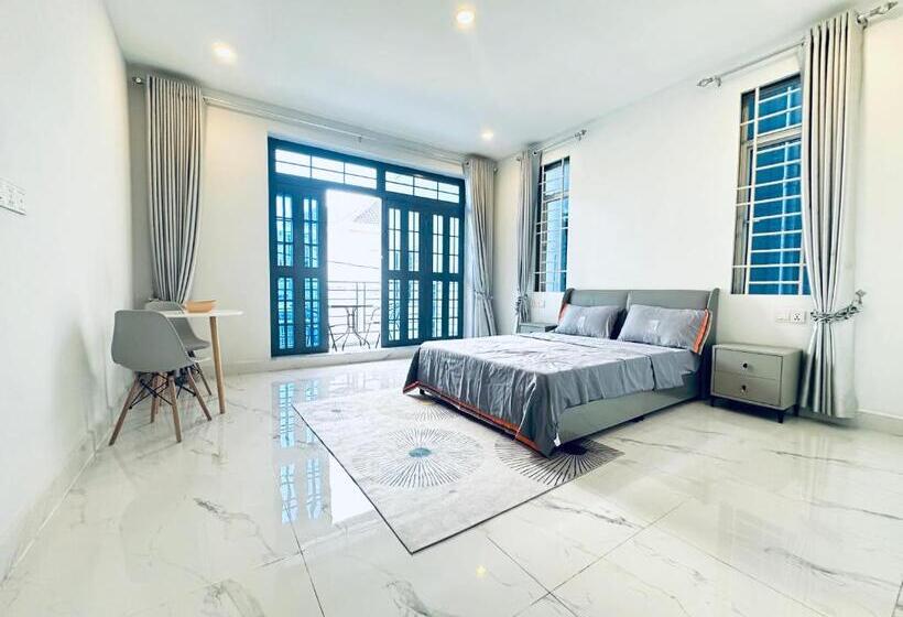 Majatalo Lotus Homestay