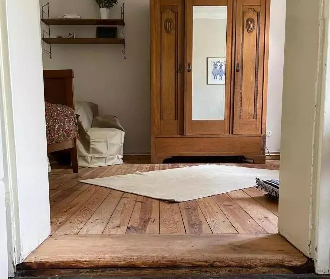 Majatalo Schlamau19   Unterm Nussbaum