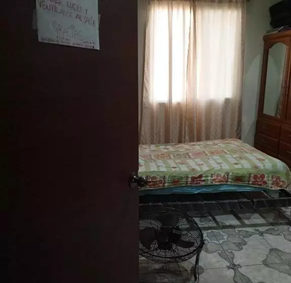 ユースホステル Habitaciones Para Estudiantes