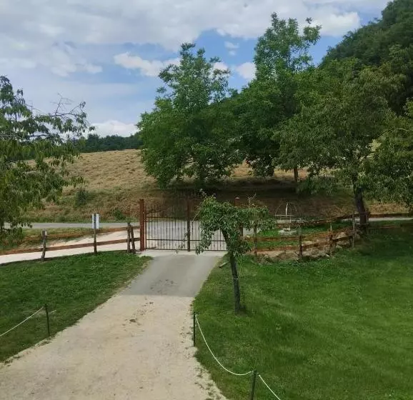 Aamiaismajoitus (B&B) Borgo Doccia 905