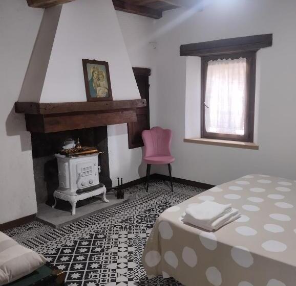 مبيت وإفطار Borgo Doccia 905