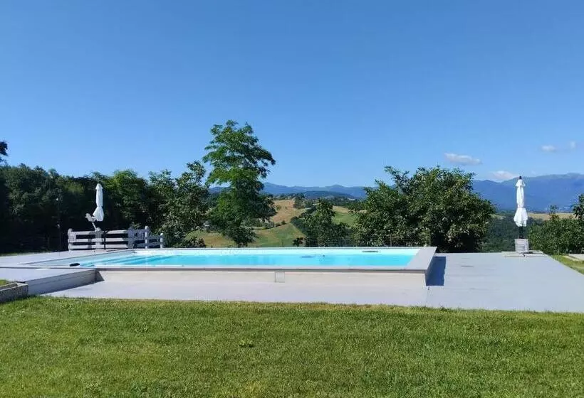 Aamiaismajoitus (B&B) Borgo Doccia 905