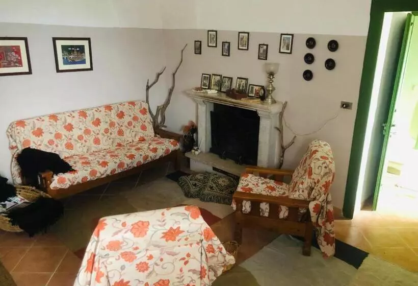 Aamiaismajoitus (B&B) La Casa Di Civita