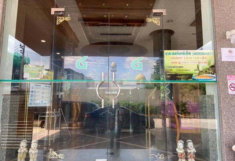 Hôtel โรงแรมโกลเด้นแกรนด์ พิษณุโลก