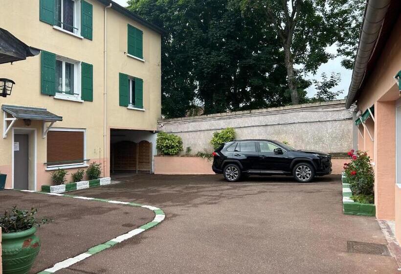 هتل Hôtel Saint Charles