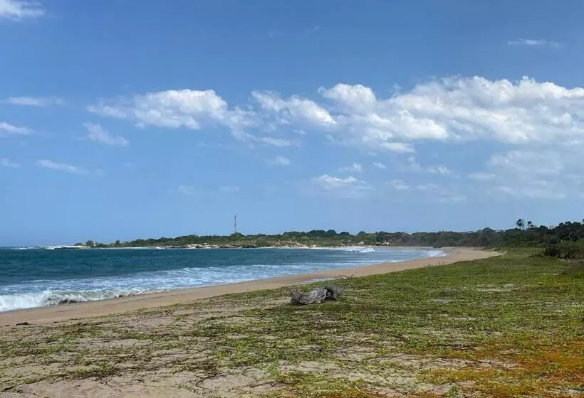 Hotelli Nila Point Cabana Cottage