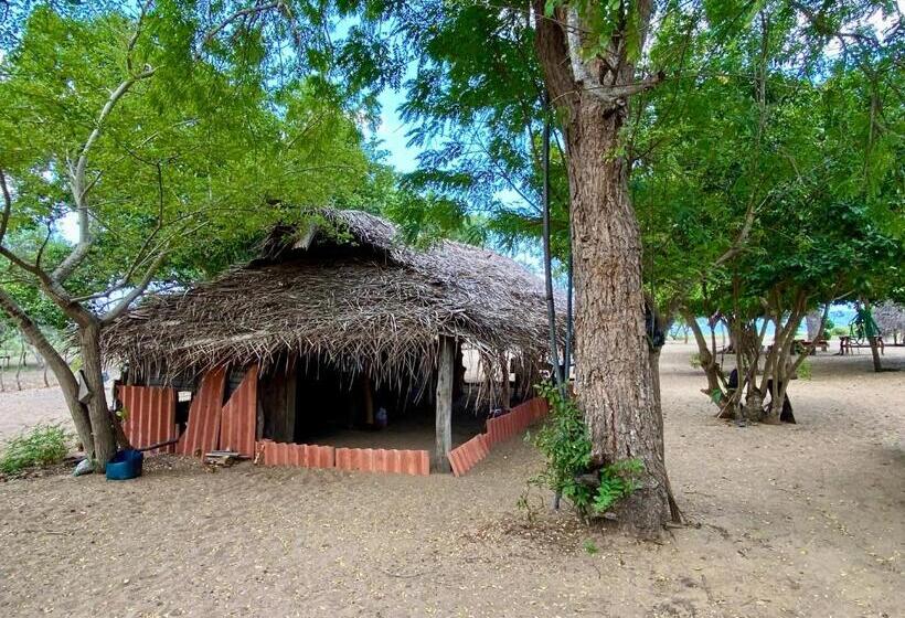 Отель Nila Point Cabana Cottage