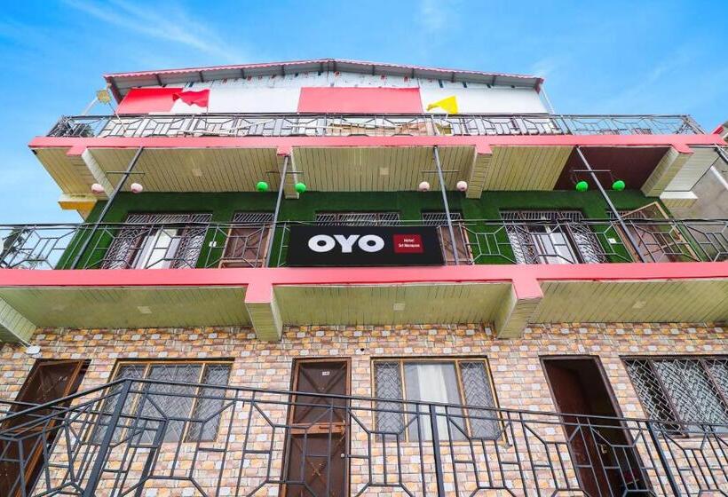 ホテル Oyo Sri Narayan