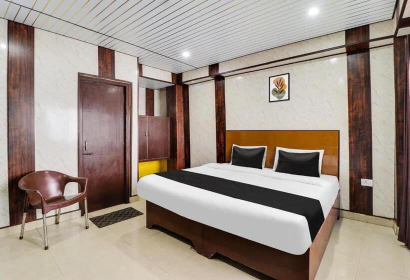 ホテル Oyo Sri Narayan