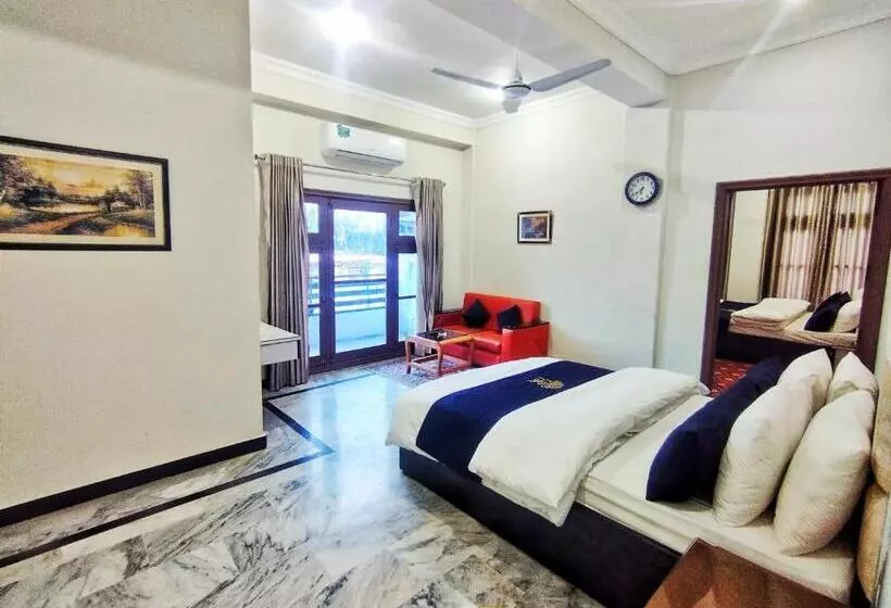 هتل Relax Cottage Swat By Khan Familia