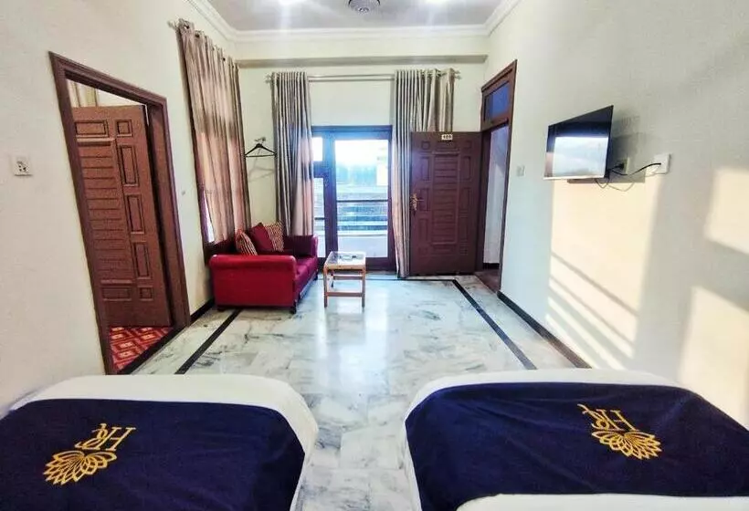 هتل Relax Cottage Swat By Khan Familia