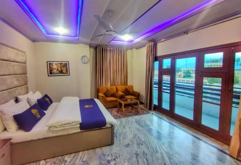 هتل Relax Cottage Swat By Khan Familia