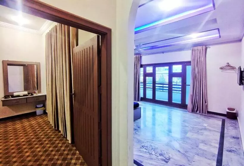 هتل Relax Cottage Swat By Khan Familia