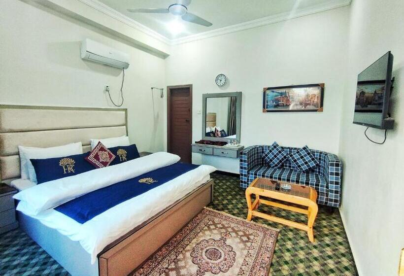 هتل Relax Cottage Swat By Khan Familia