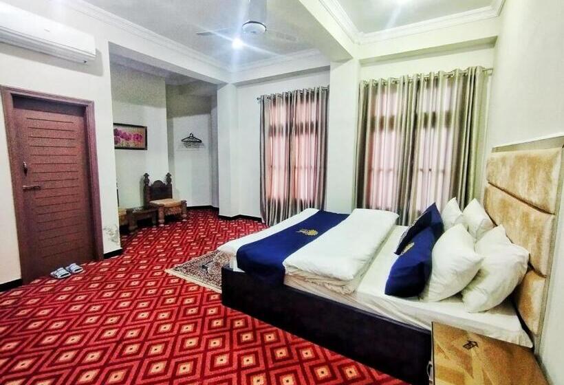 هتل Relax Cottage Swat By Khan Familia