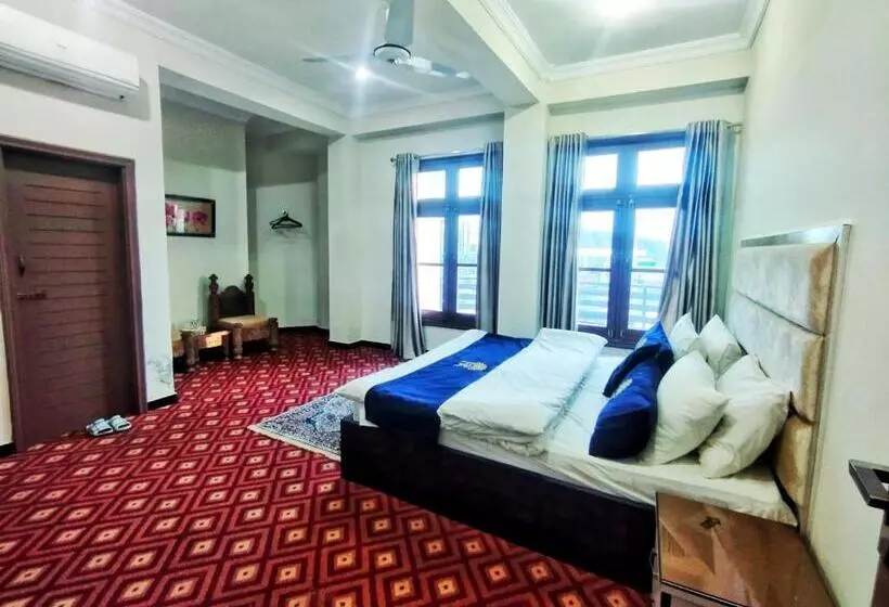 هتل Relax Cottage Swat By Khan Familia