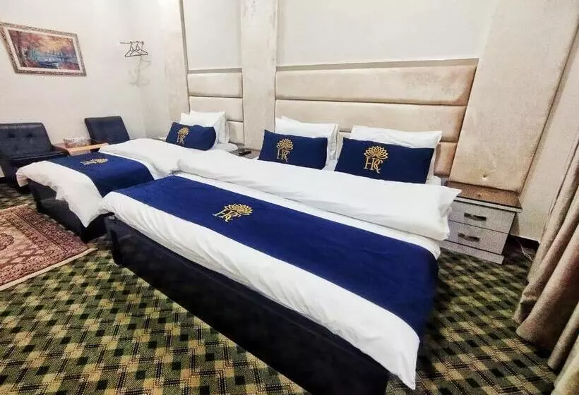 هتل Relax Cottage Swat By Khan Familia