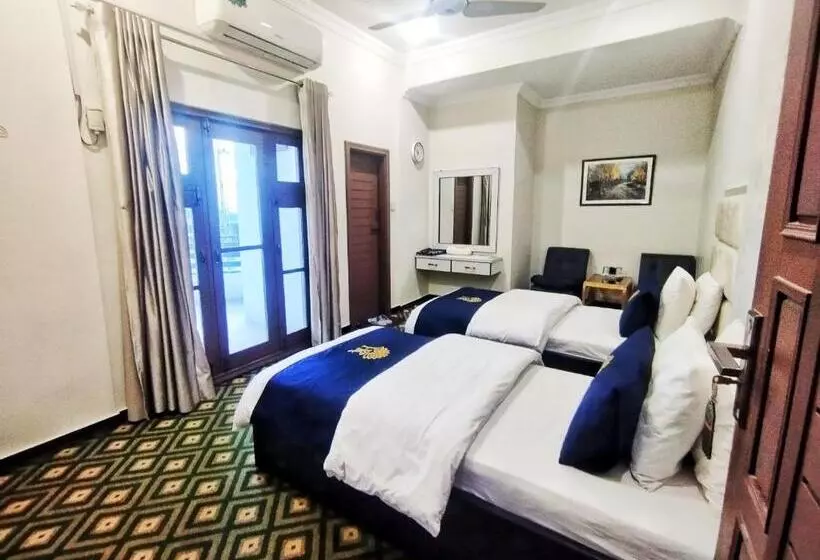 هتل Relax Cottage Swat By Khan Familia